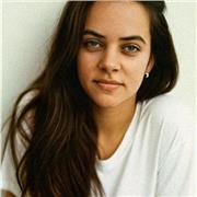 Online habe ich keine alters Grenze aber in der schule gebe ich kindern in der tükei mutersprachlischen unterricht